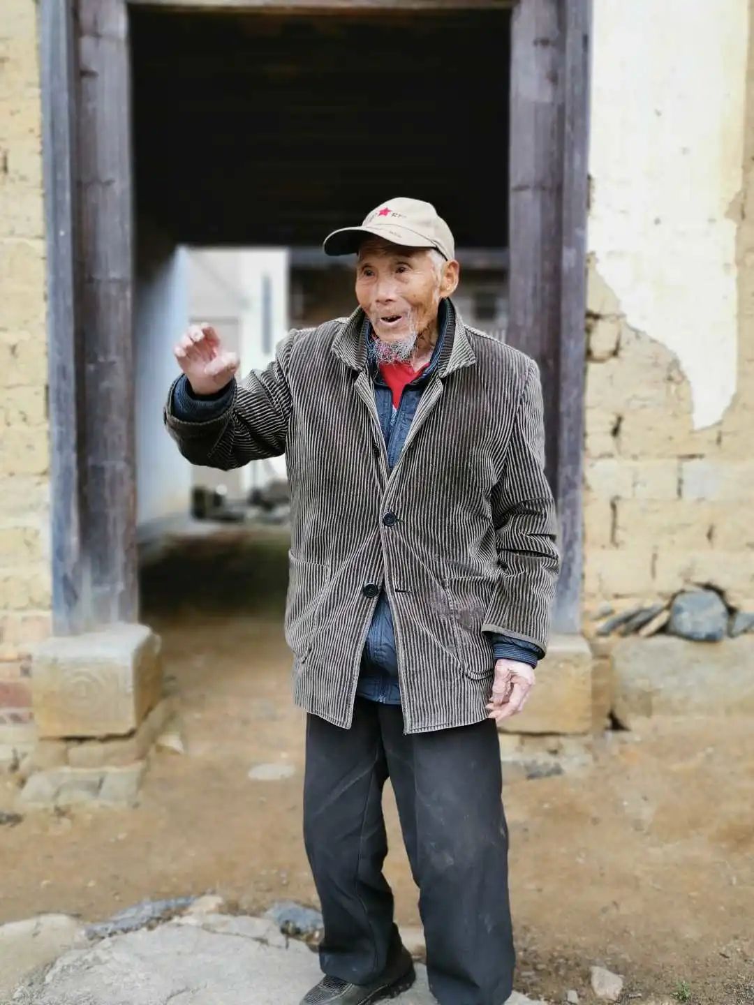 广东乐昌市浆源村99岁的老人刘应吉.经济日报记者魏永刚摄