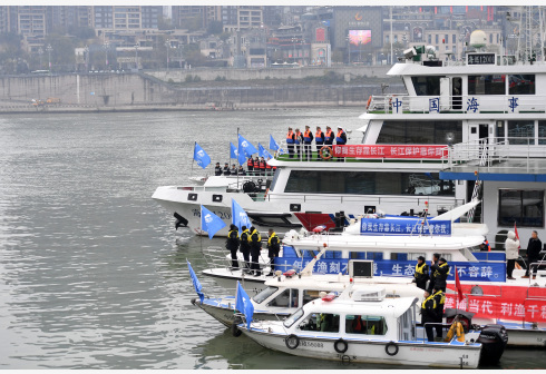 图片来源：新华社