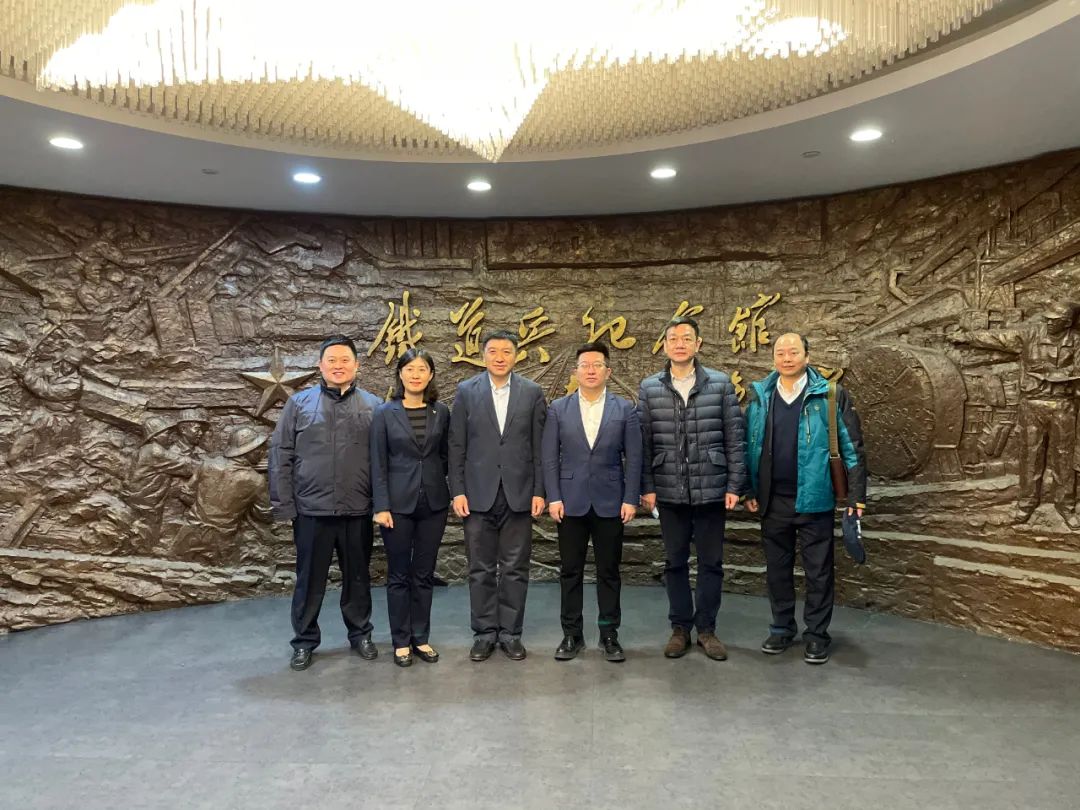 19%)公司银行部兼战略客户部总经理常戈一行前往中国铁建(7.950,-0.