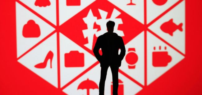 为拼多多“守边疆”的女孩