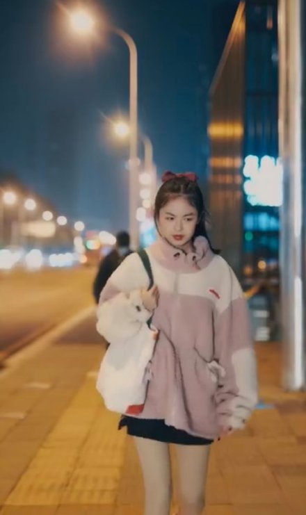 卸妆巾广告遭热议 网友：不尊重女性