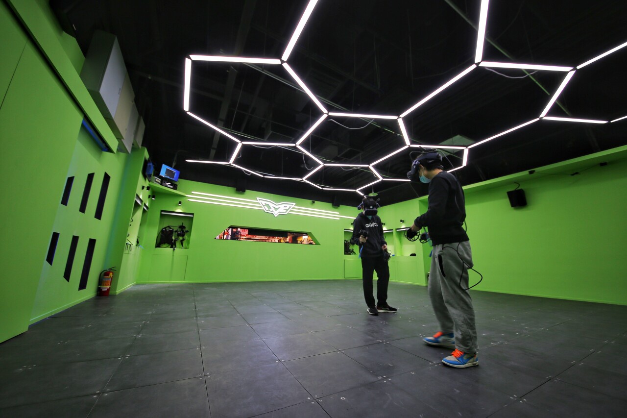 「沉浸世界」带你走进哆啦a梦"任意门",瞬时穿越虚拟世界|vr技术|vr