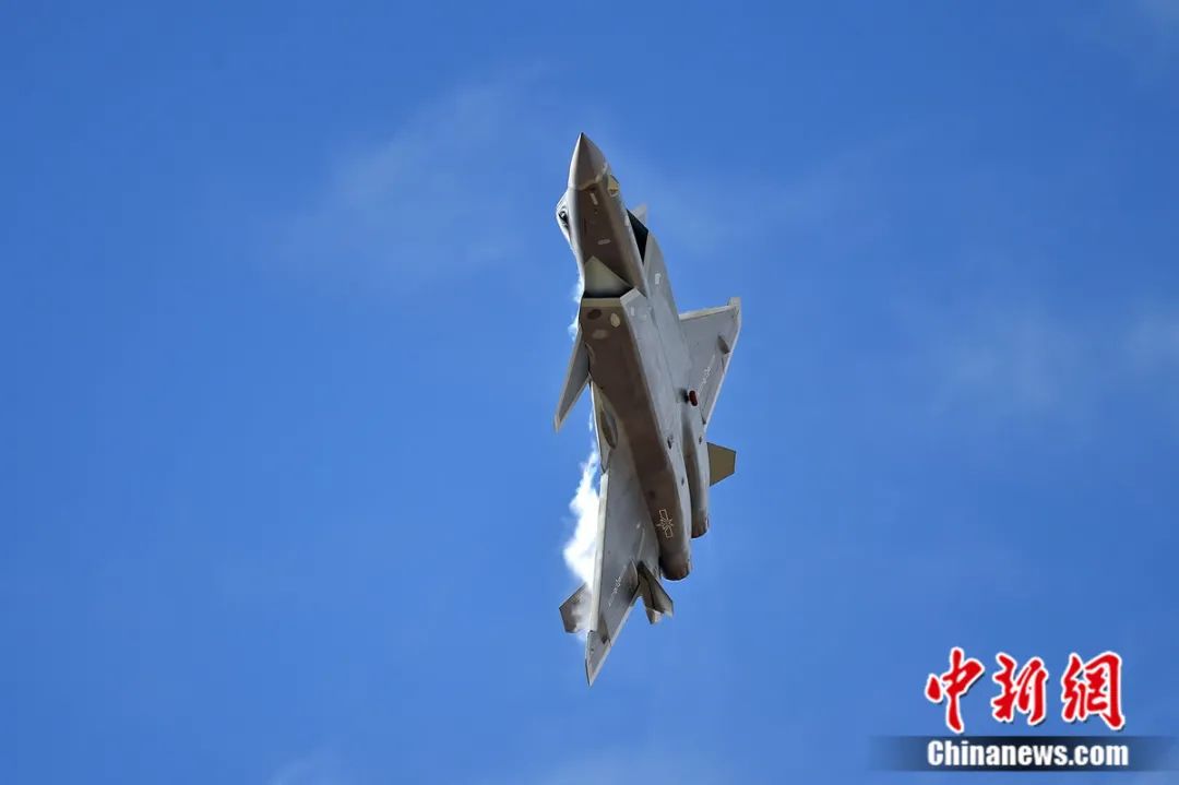 10年前歼20首飞那一刻燃爆了