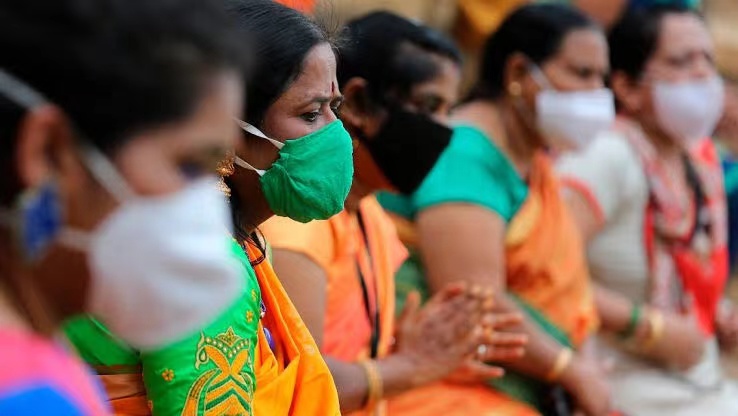 印度新增新冠肺炎确诊病例18222例 累计确诊超1043万例