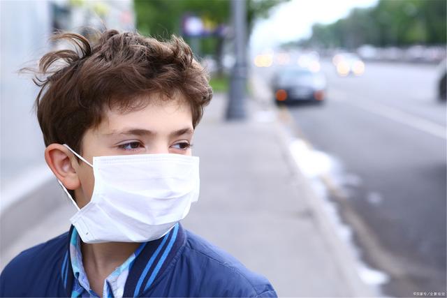 全球疫情什么时间能够有所缓解？钟南山预测：3月份开始有所缓解