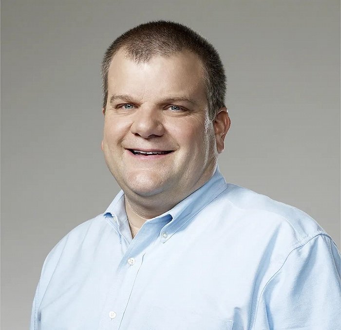 ▲苹果前任高级副总裁、汽车项目负责人Bob Mansfield