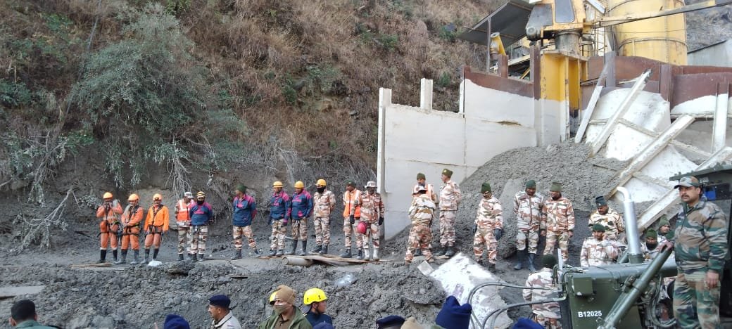 印度北阿肯德邦溃坝事件进展：找到32具遗体 206人失踪