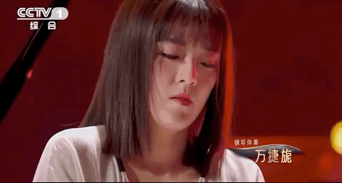 △青年钢琴演奏家 万捷旎