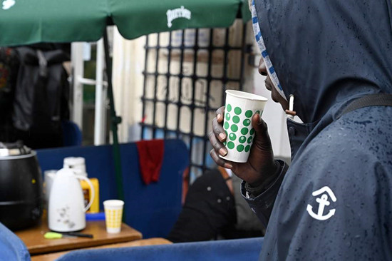 法国逾210万人领取食品援助 近25%至少拥有学士学位