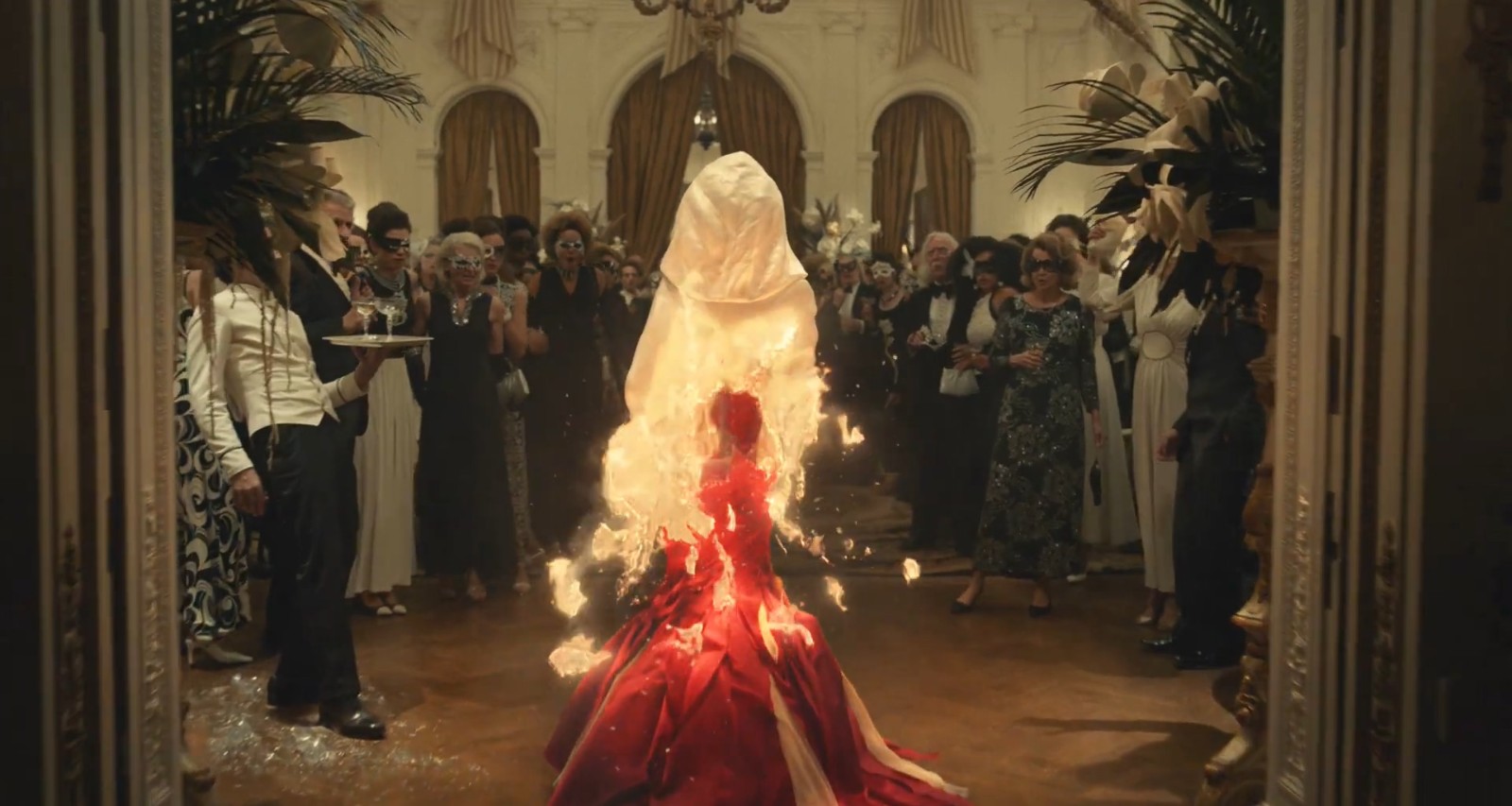 迪士尼真人电影库伊拉首支预告5月28日上映