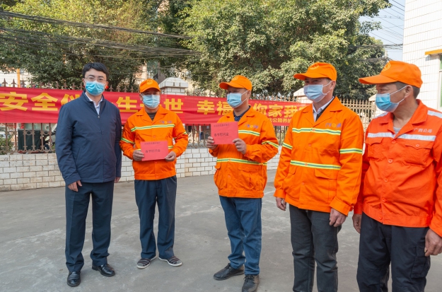 自治区交通运输厅领导到沿海公路发展中心基层开展春节调研慰问活动图