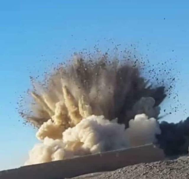 在一份声明中说,有30名塔利班武装分子在周六早上的一场爆炸中丧生