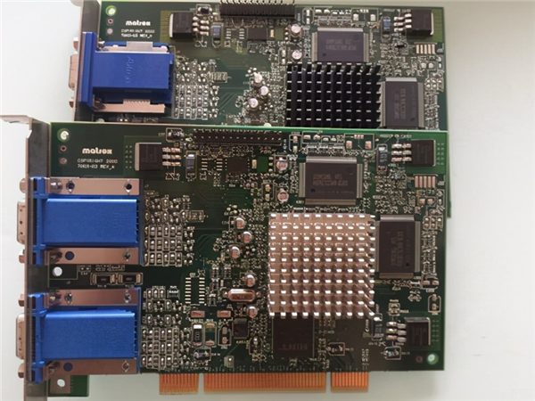 PCI接口双VGA输出的MatroxMillenniumG450显卡
