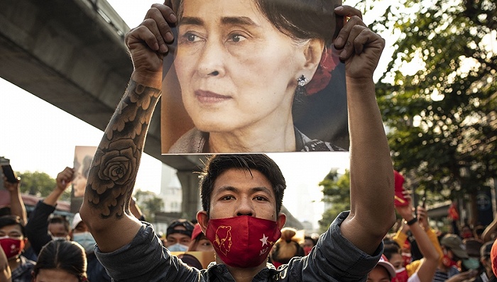 【专访】贾都强：缅甸不会回归军政府统治，但改革路线或生变