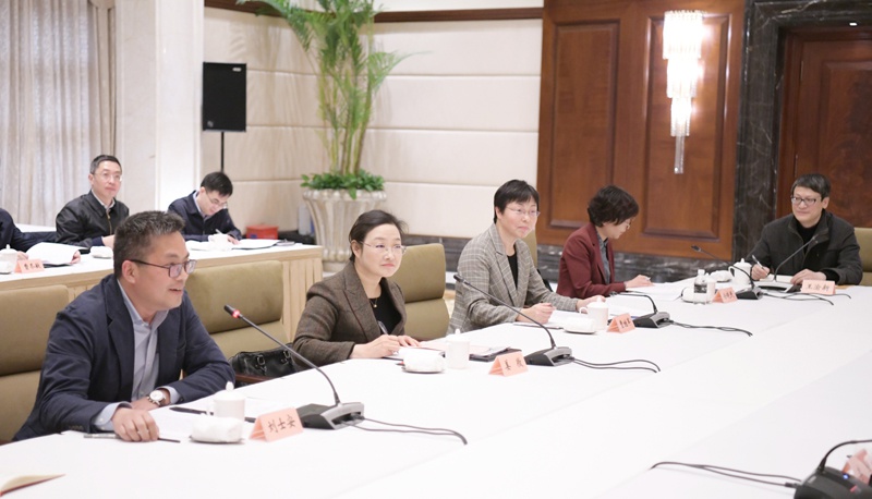 这个开局起步的特殊之年,上海市委书记与央媒驻沪机构负责人座谈