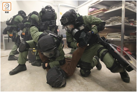 严防黑暴掀监狱风云香港惩教署署长黑豹部队随时空降平乱