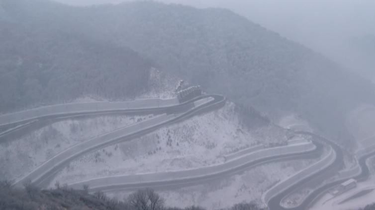 ​今日降下小雪 冬奥北京延庆赛区美如画