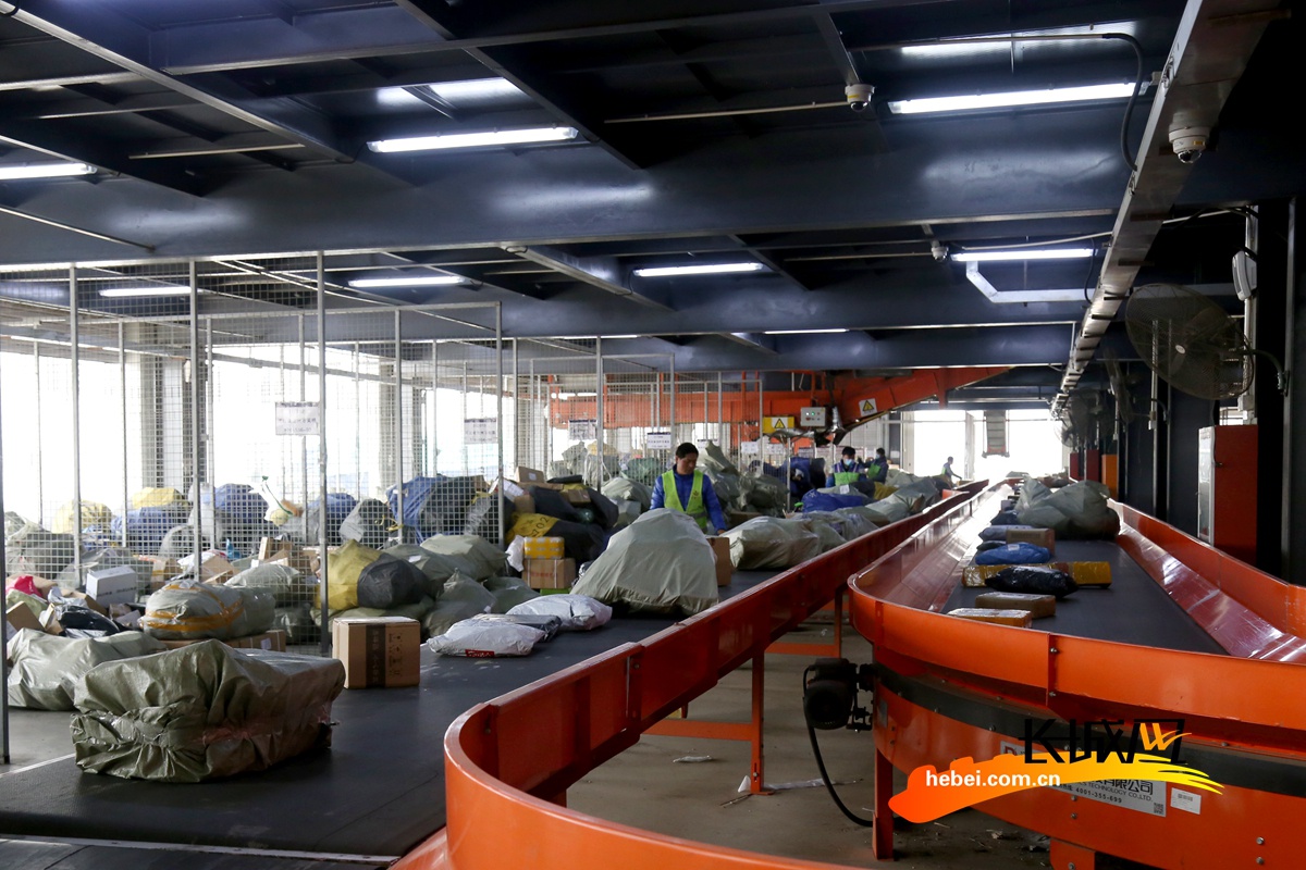 高清组图河北肃宁圆通速递全面复工自动分拣日处理量达80万件