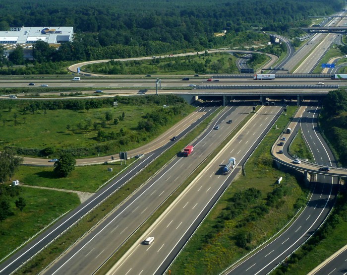 德国高速公路或要开始限速每小时130公里