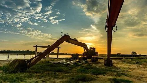 人民日报微观：“挖掘机指数”折射经济活力