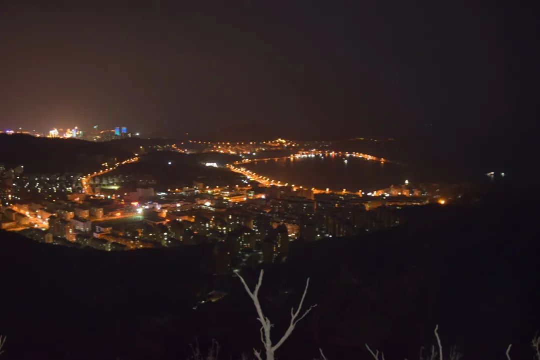 《牛年第一个月圆之夜,分外明亮!》