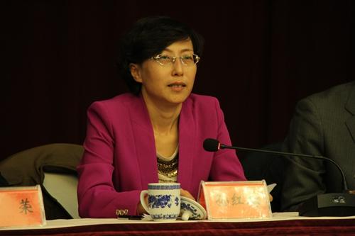 70后女市委书记任省级政府党组成员此前已有3名70后女副部