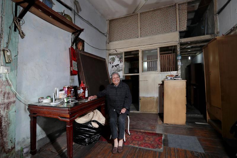 搬离北外滩蜗居老上海人留下这些旧物岂止岁月的包浆