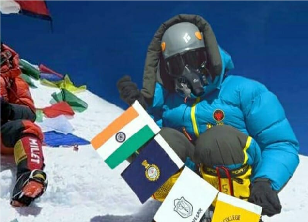 两名印度人晒照谎称登顶珠峰，被尼泊尔揭穿：图片系篡改