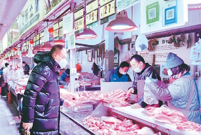 买肉买菜去,过个好年!