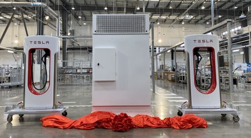 特斯拉上海超级充电桩工厂正式投产 从立项到投产不到一年