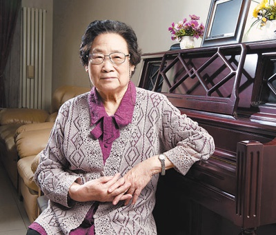 屠呦呦：青蒿素是中医药献给世界的一份礼物