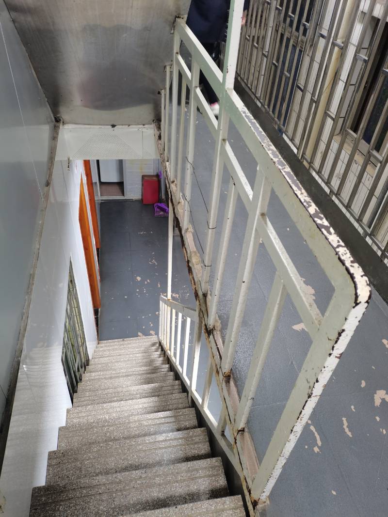 福田区某城中村室内景。 张慧敏 摄