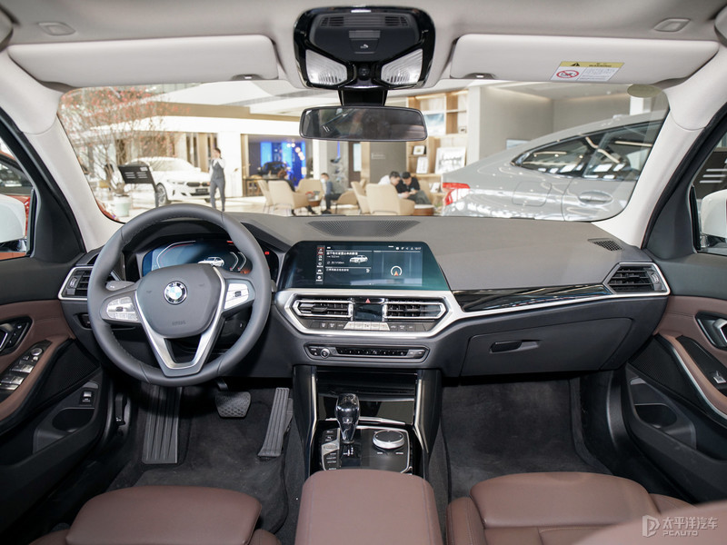 2021款改款宝马320i到店 发动机硬件调整