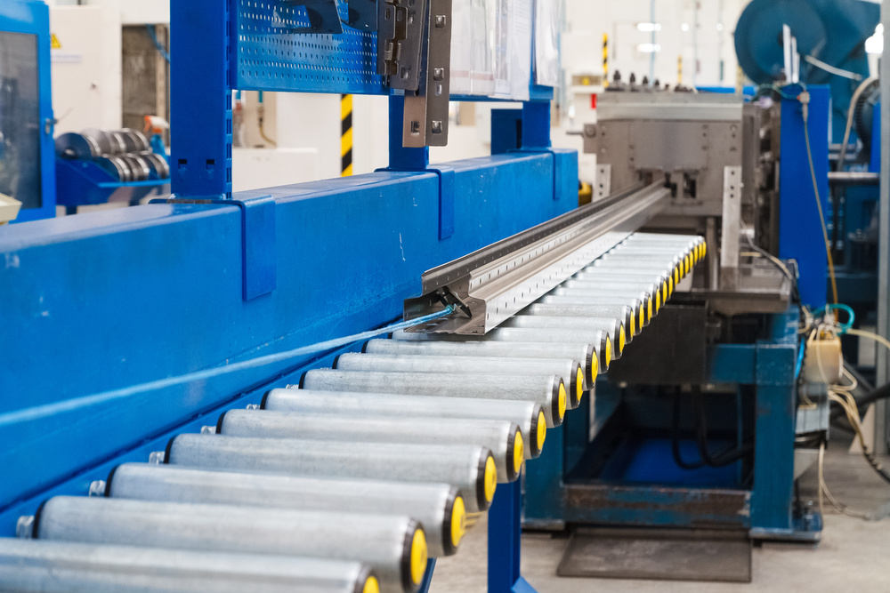 富士康、格兰仕等工厂春节花式留人 补贴奖金诱惑大