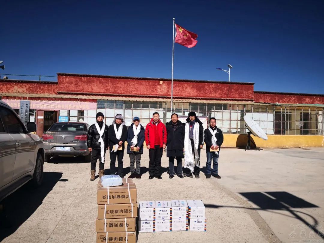 副校长王斌礼同志带队,深入那曲市班戈县佳琼镇,那曲市色尼区色雄乡