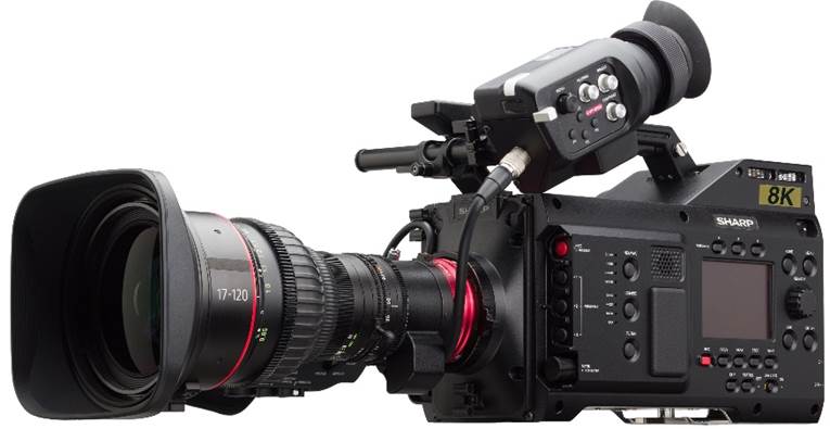 签约仪式当日,夏普80寸8k电视及8k专业摄像机齐齐亮相,以硬核8k实力