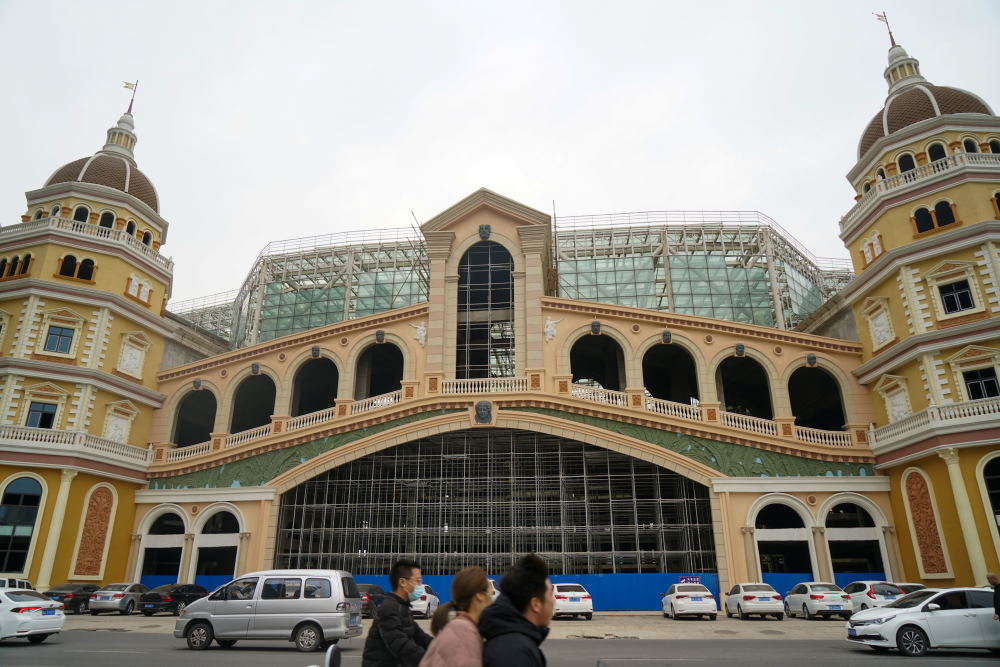 河北最大烂尾楼复工原开发商获刑13年其妻花7百万为两男子买豪车