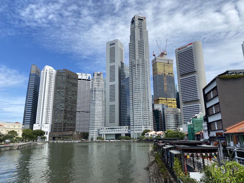 经济师调查报告预测新加坡今年经济增长5.8%