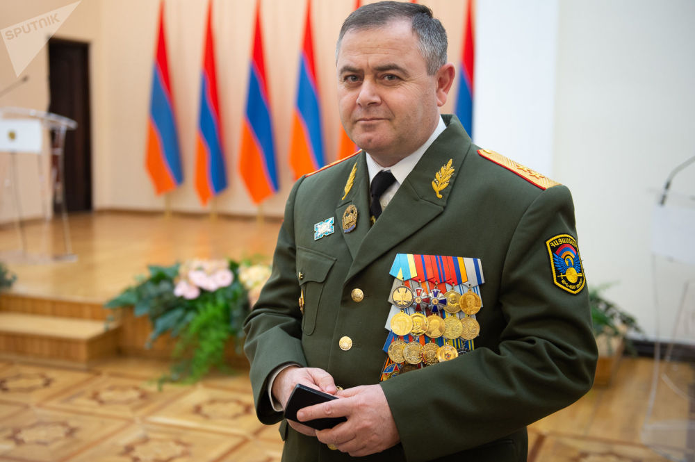 亚美尼亚总理帕希尼扬向总统提议任命新总参谋长