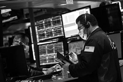 美债逐渐开始跌出价值！日本金主已悄悄抄底美债