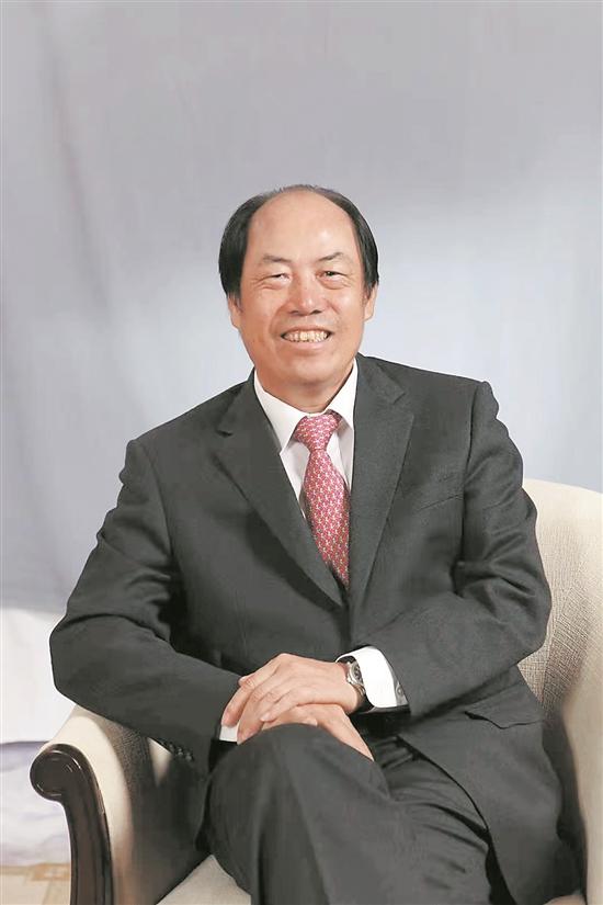 全国政协委员杨国强搭桥梁拓市场建园区富农民