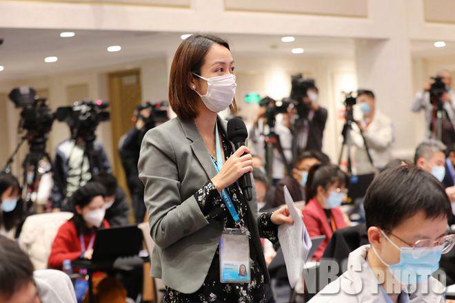 国家统计局新闻发言人就2021年12月份国民经济运行情况答记者问