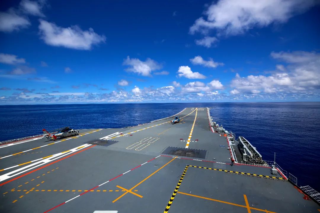 大海我们的初心是铁血忠魂在人民海军迈向深蓝的征程中航母官兵必将不