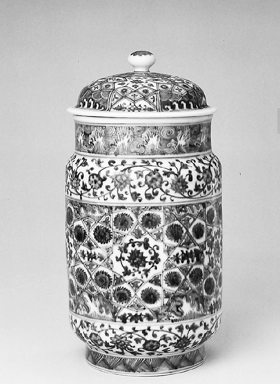 明永乐青花锦地花卉壮罐