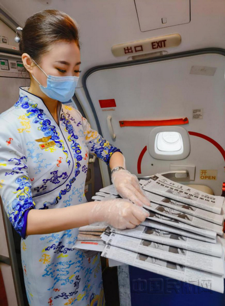 海南航空乘务员钟雪细致服务从心出发