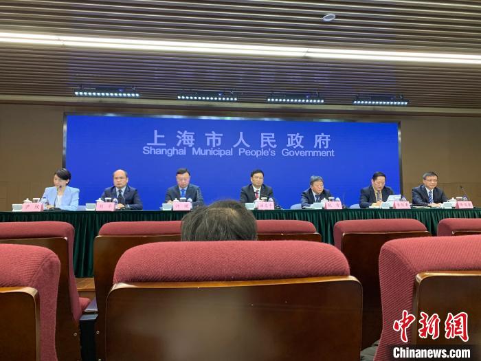 上海市政府19日召开五个新城建设相关情况新闻发布会马丹琪摄