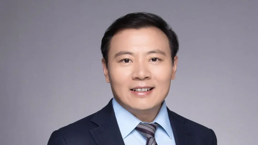 恒大集团首席经济学家,恒大经济研究院院长任泽平将前往东吴证券(8.