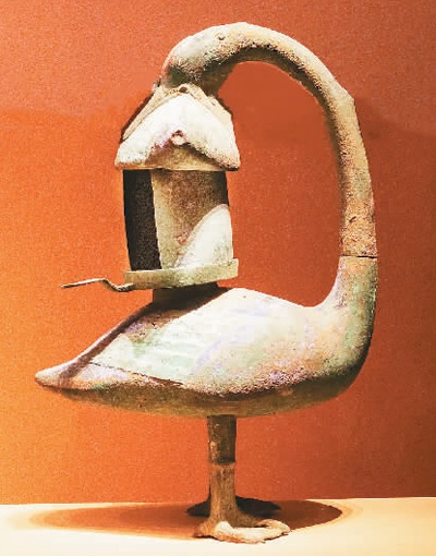 博物馆里赏古灯