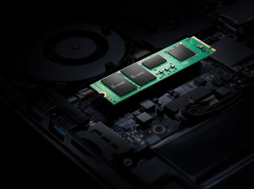 Intel 670p固态硬盘开启预售 基于Intel144层QLC 3D NAND技术