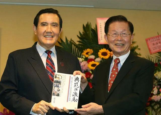 马英九3月21日出席活动时接受媒体采访,发表相关看法 图自台媒